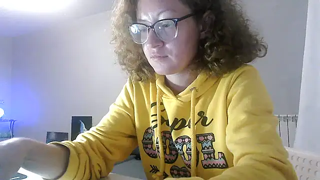 Snapshot of Alice_newhome chatting on July 2026 06:35:02 PM Alice newhome online show from July 2026 06:35:02 PM
