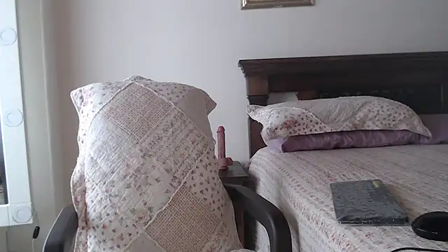 evelynsmithco online show from April 2026 03:09:01 PM