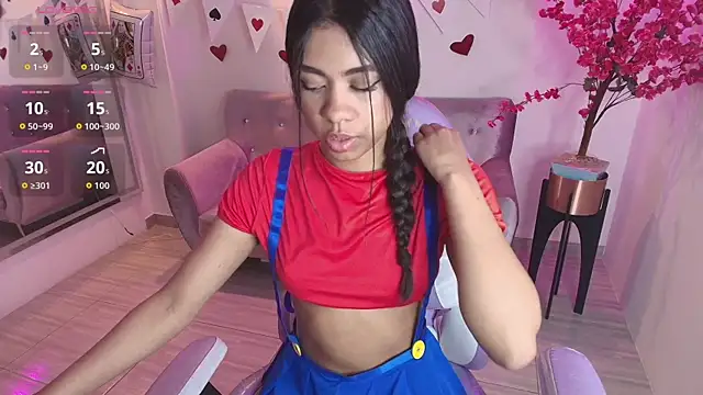 Sophie clay online show from March 2026 07:32:01 PM