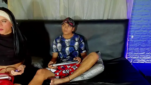 Andres and Emely online show from January 2026 11:04:02 AM