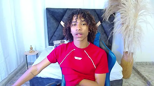 angelll18  online show from February 2026 09:10:01 PM