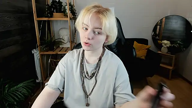 KellyKik online show from January 2026 01:26:01 PM