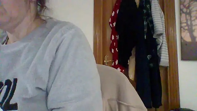 Lunamaya7 online show from January 2026 09:17:02 PM