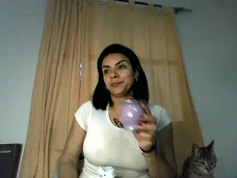 luluclark69 online show from June 2026 11:34:02 AM