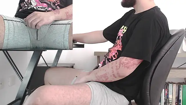 Snapshot of mateoconde00 chatting on February 2026 03:33:01 PM mateoconde00 online show from February 2026 03:33:01 PM