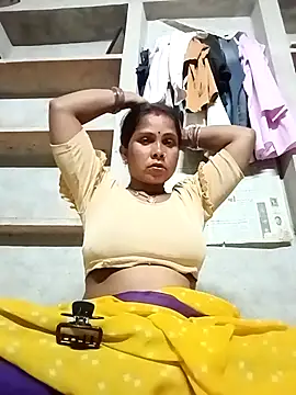 Shreya pandit online show from April 2026 04:52:02 PM