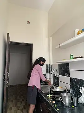 Pooja Love143 online show from April 2026 05:41:01 AM