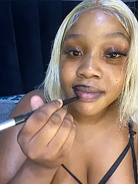 THICKBARBIE32 online show from July 2026 08:11:01 PM