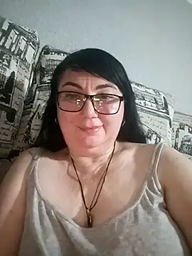 MariSwan222 online show from April 2026 08:42:02 PM