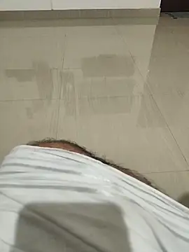 nesimom online show from June 2026 04:33:01 PM