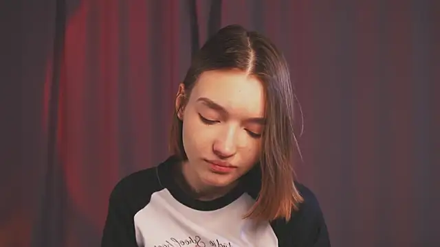 Leyla crsh online show from March 2026 08:26:33 AM