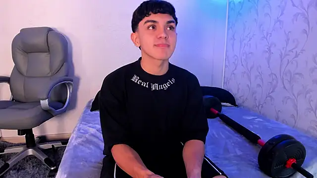  TaylorBlack online show from December 2025 11:39:02 AM