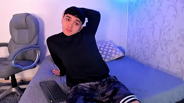  TaylorBlack online show from December 2025 11:29:01 AM