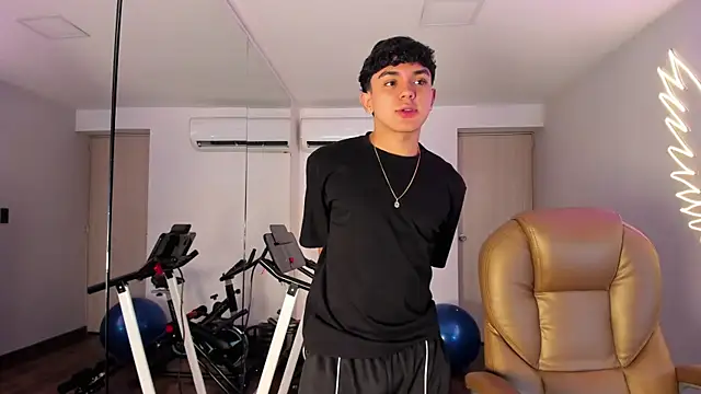  TaylorBlack online show from April 2026 11:44:02 AM