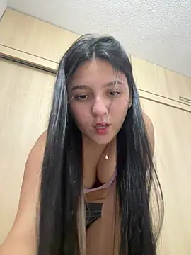 Camila sanchez25 online show from February 2026 09:29:02 PM