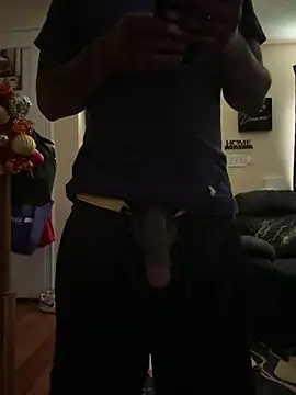 daddydarkskindikk online show from June 2026 12:18:01 PM