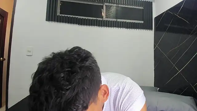 Snapshot of Emer_santos chatting on February 2026 07:52:02 PM Emer santos online show from February 2026 07:52:02 PM