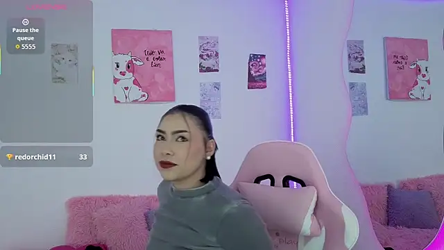 dulce adara online show from January 2026 07:06:02 PM