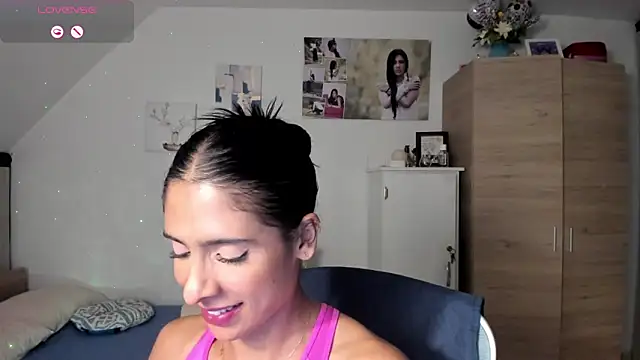 VEROSlen- online show from March 2026 02:06:01 AM