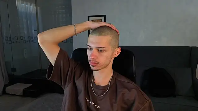 KaydenDrew online show from April 2026 04:34:01 AM