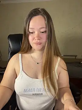 Snapshot of CaramelleSugarr chatting on May 2026 06:37:01 PM CaramelleSugarr online show from May 2026 06:37:01 PM