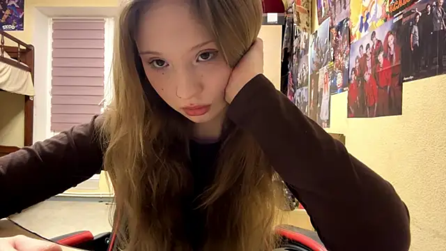 Princessofcashe online show from February 2026 06:15:01 PM