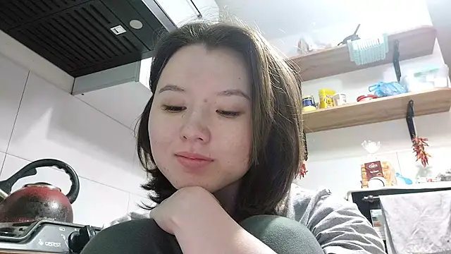 Snapshot of VelmaMaasch chatting on February 2026 03:06:02 PM VelmaMaasch online show from February 2026 03:06:02 PM