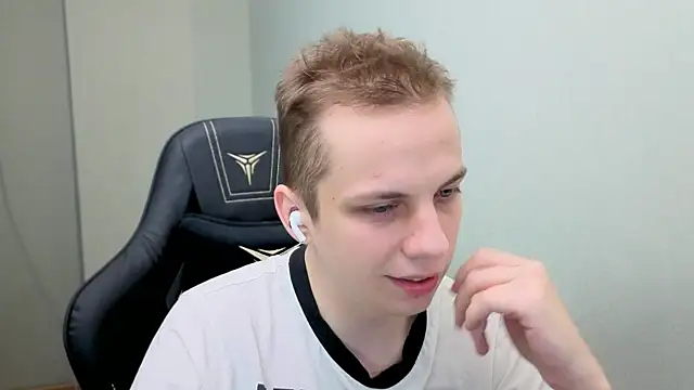 Markooaa online show from April 2026 07:58:02 PM