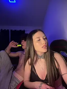 saphirafox online show from March 2026 12:03:02 AM