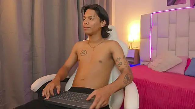 AndyKings 1 online show from March 2026 03:21:02 AM