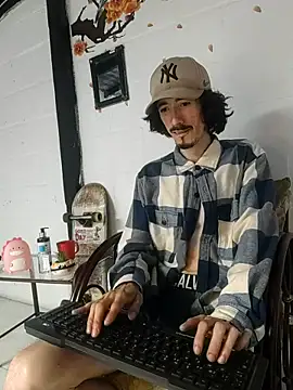 sk8-boy online show from January 2026 02:32:02 PM