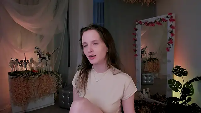 Snapshot of Ariadna_Shy chatting on February 2025 02:53:02 AM Ariadna Shy online show from February 2025 02:53:02 AM