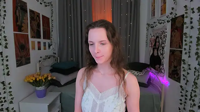 Snapshot of Ariadna_Shy chatting on February 2025 01:46:02 AM Ariadna Shy online show from February 2025 01:46:02 AM