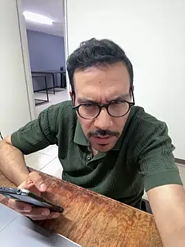 AdrianGarcia89 online show from April 2026 01:23:02 AM