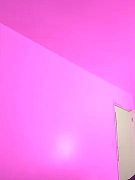 AverageAnt  online show from February 2026 08:01:02 AM