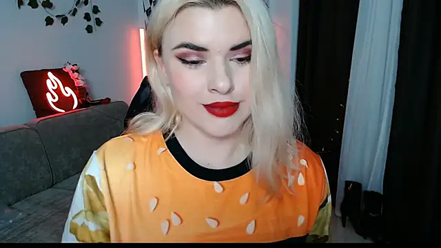 Ariana Saint online show from April 2026 05:21:02 PM