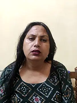 Hotmylips online show from April 2026 03:42:01 AM