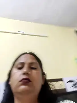 Hotmylips online show from May 2026 05:15:02 AM
