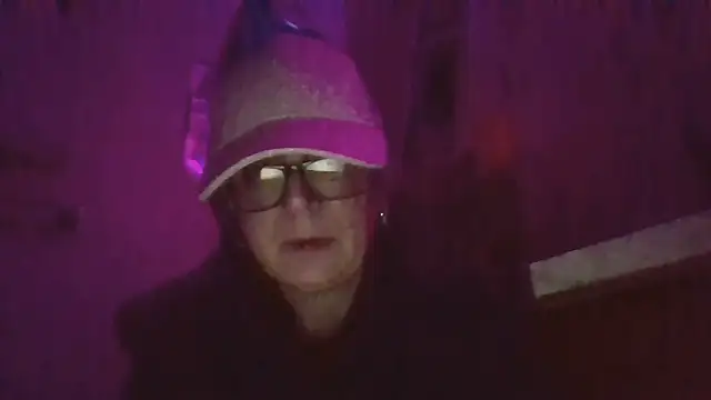 becky1111 online show from April 2026 10:36:01 AM