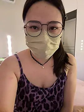 Snapshot of lele-520 chatting on February 2026 04:10:02 PM lele-520 online show from February 2026 04:10:02 PM