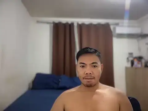 Snapshot of chubbybear_08 chatting on February 2026 03:51:01 PM chubbybear 08 online show from February 2026 03:51:01 PM