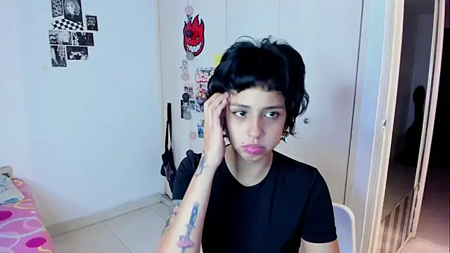 harakitty  online show from March 2026 01:34:02 AM