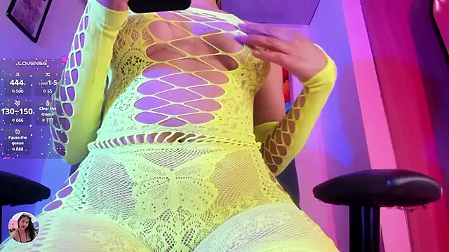 Violet Blazee online show from March 2026 02:43:01 PM