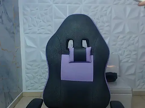 Boy tatto77 online show from February 2026 04:58:02 PM