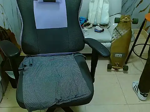 Boy tatto77 online show from April 2026 12:06:02 PM