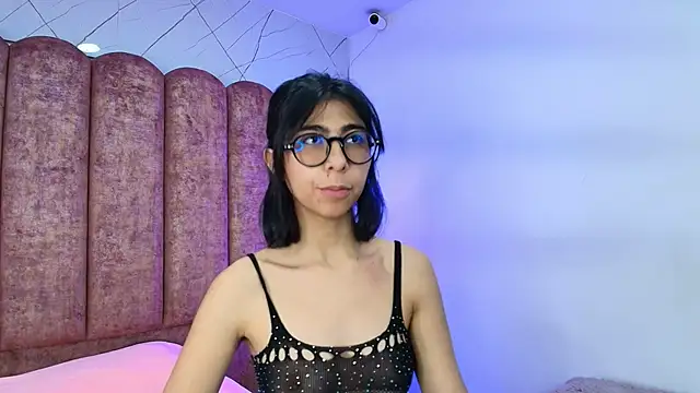 EllieBloom online show from January 2026 06:42:02 PM