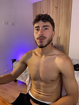 LIAM COLT online show from April 2026 08:06:02 PM