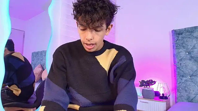 maxfrost 1 online show from January 2026 07:17:02 PM