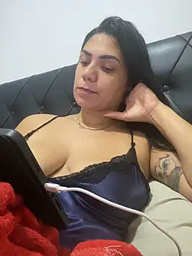 Nini  online show from April 2026 05:53:02 PM