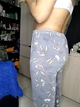 mia hottie2210 online show from December 2025 07:49:02 AM